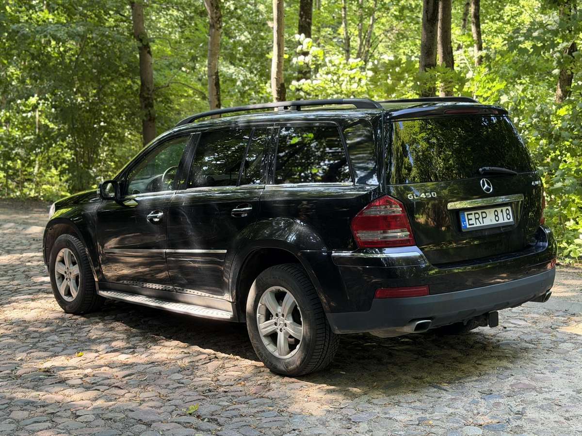 Mercedes-Benz GL450 2007 — engine 4663 cm³, 334 HP (246kW)