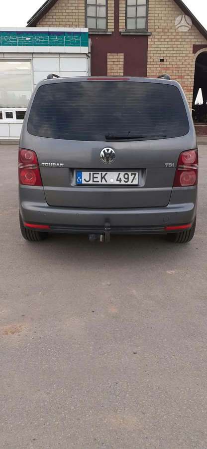 Volkswagen Touran 2007 — engine 1900 cm³, 105 HP (77kW)