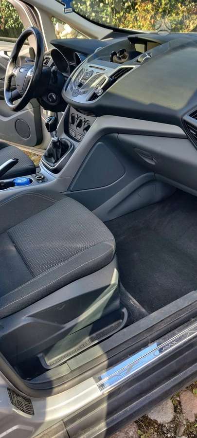 Ford C-MAX 2014 — фото 10