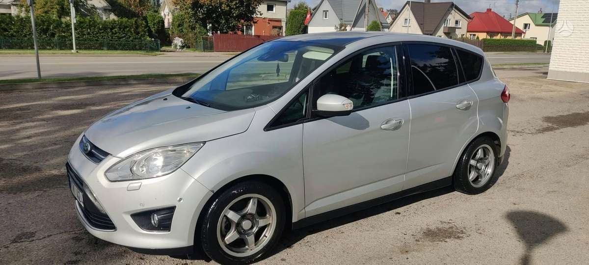Ford C-MAX 2014 — вигляд ззаду