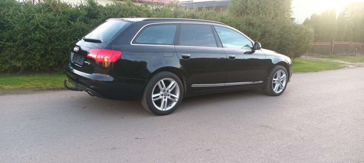 Audi A6 2009 — вигляд ззаду