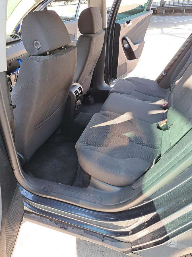 Volkswagen Passat 2006 — photo 8