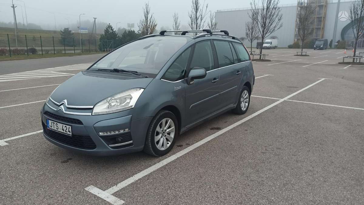 Citroen Grand 2011 — rear view
