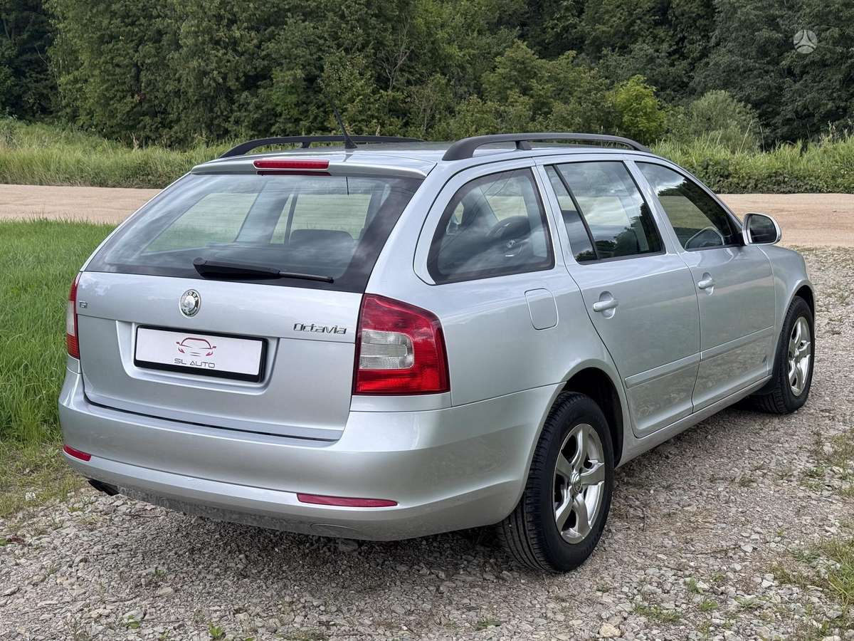 Skoda Octavia 2010 — photo 12