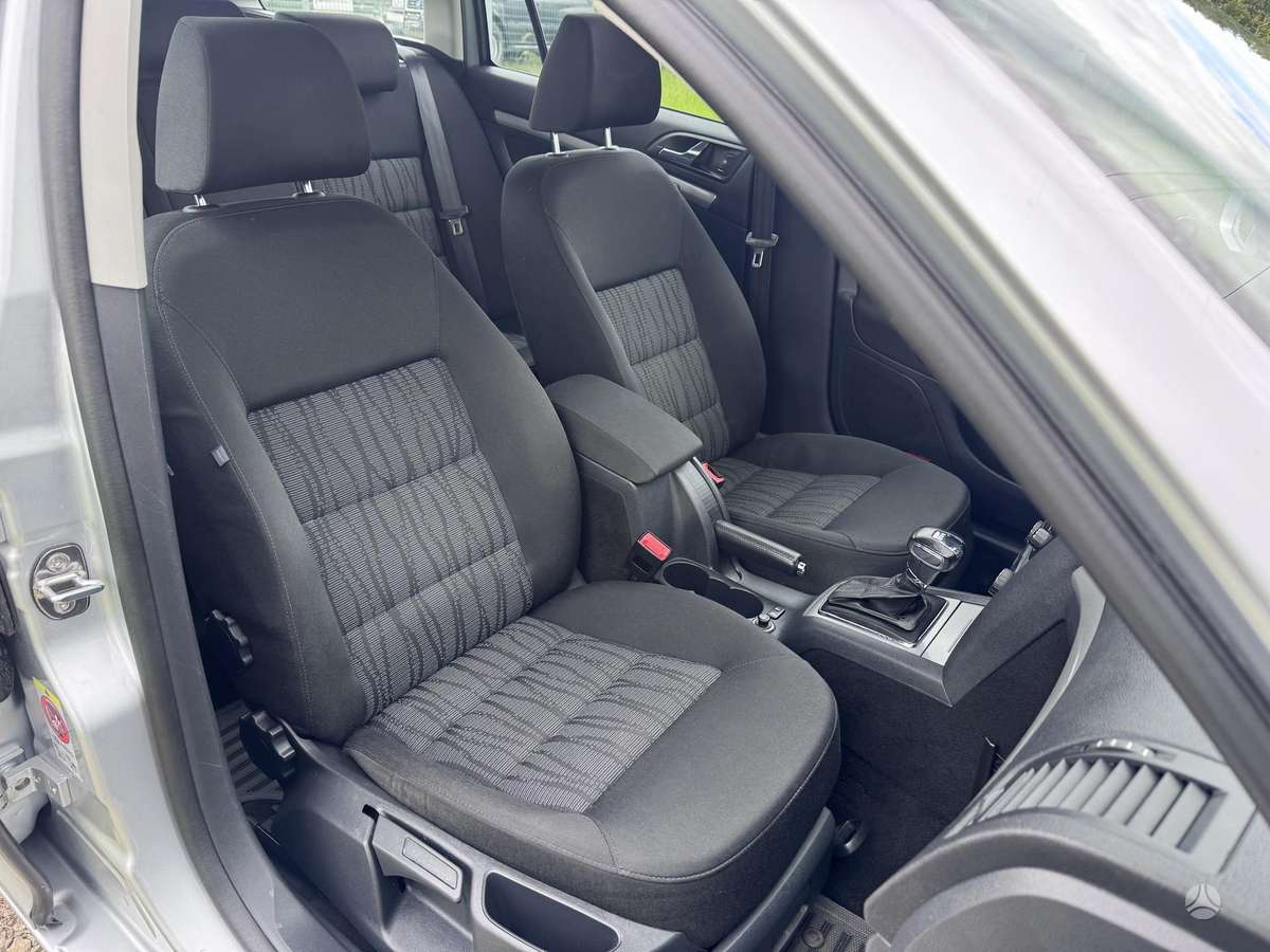 Skoda Octavia 2010 — photo 18