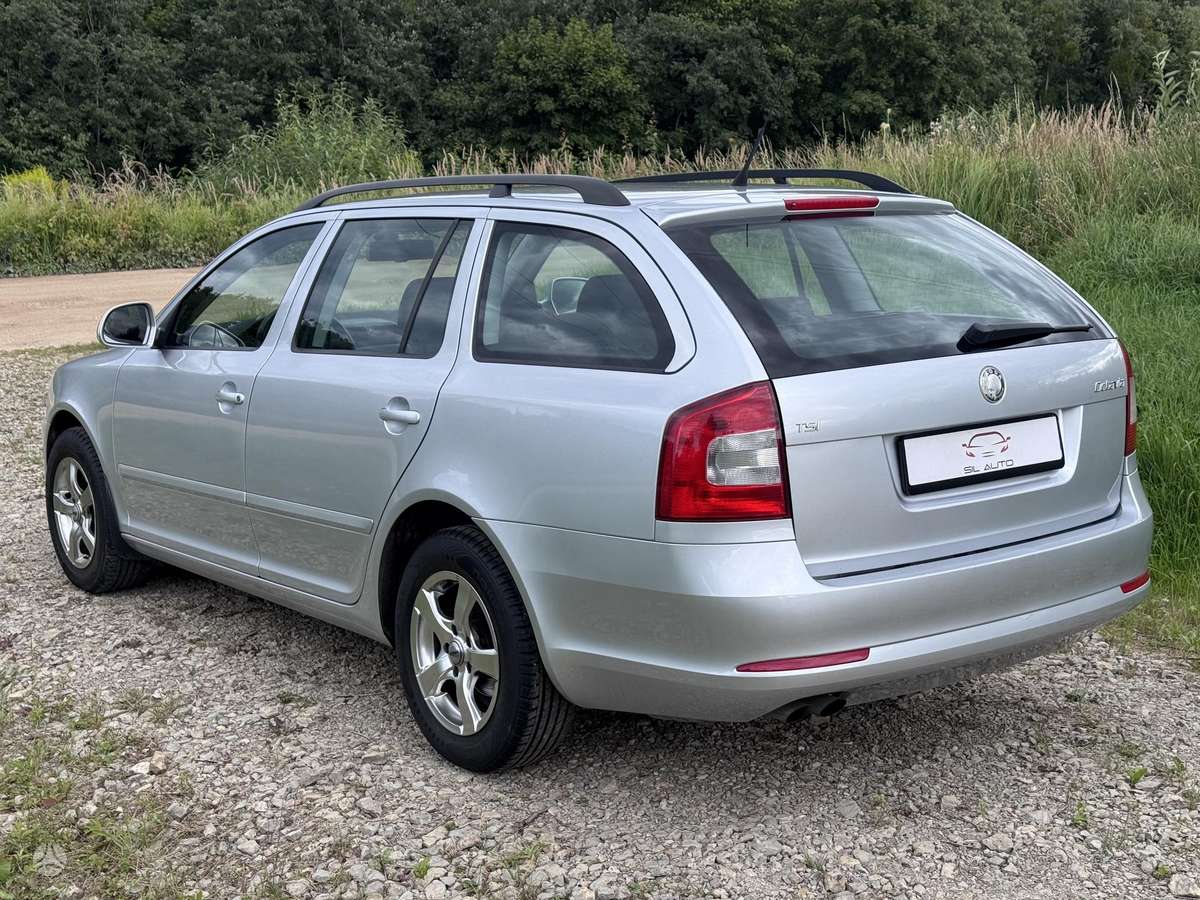 Skoda Octavia 2010 — photo 8