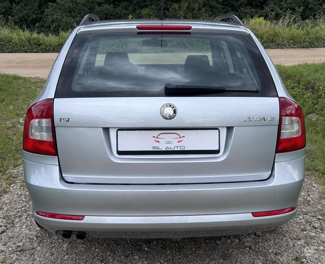 Skoda Octavia 2010 — photo 9