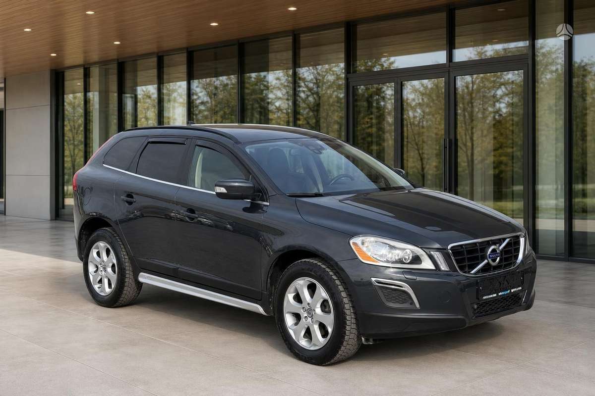 Volvo XC60 2011 — вигляд ззаду