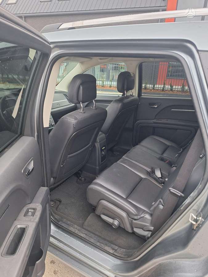 Dodge Journey 2010 — photo 14