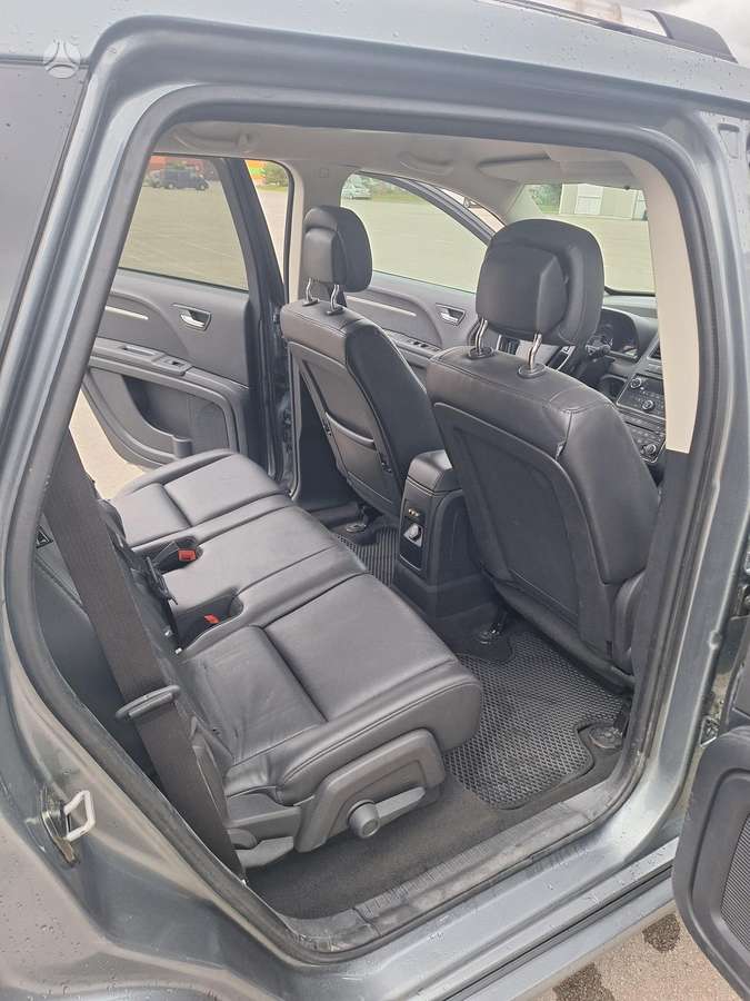 Dodge Journey 2010 — photo 16
