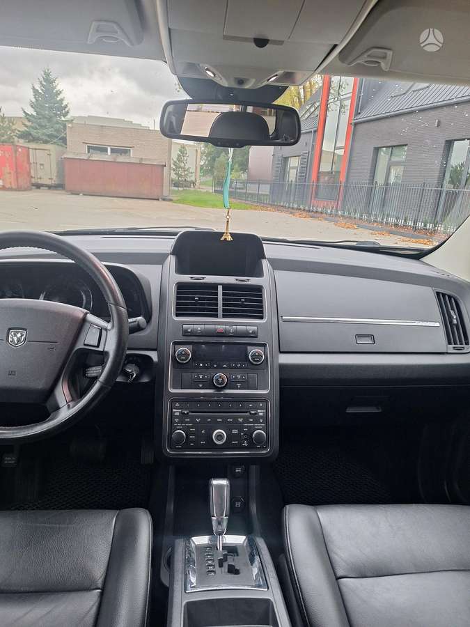 Dodge Journey 2010 — photo 19
