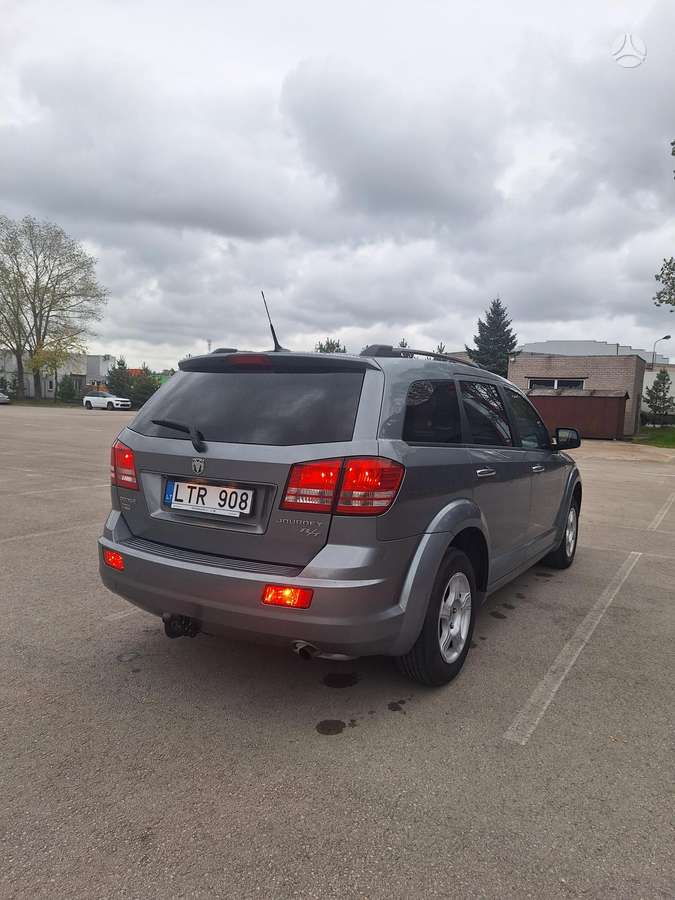 Dodge Journey 2010 — photo 6