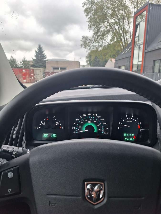 Dodge Journey 2010 — photo 8