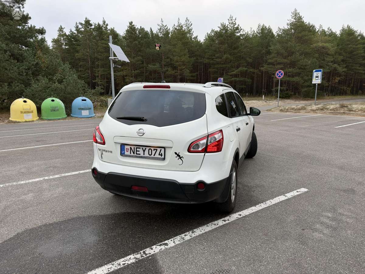 Nissan Qashqai+2 2011 — двигун 1600 cm³, 116 HP (85kW)