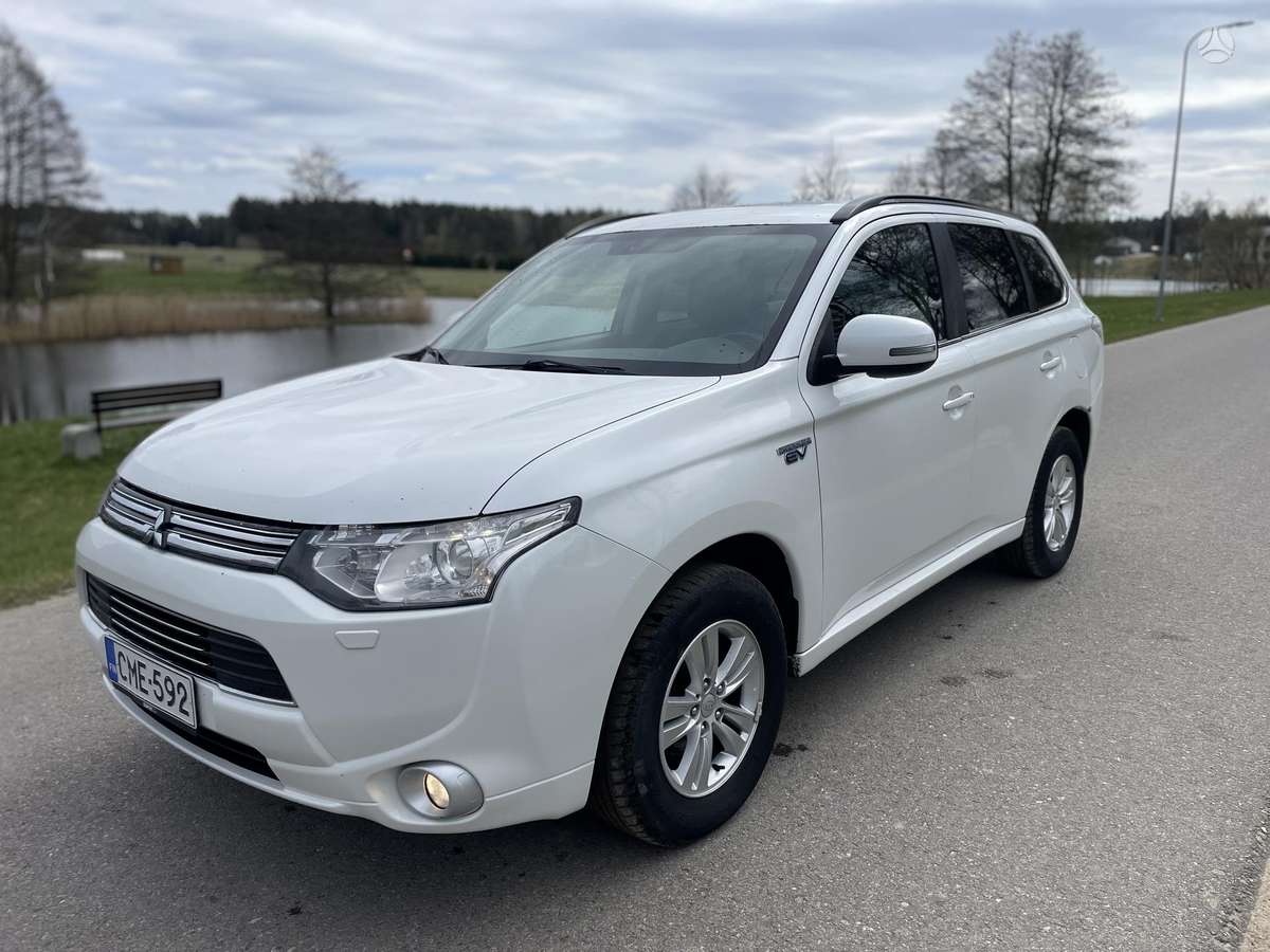 Mitsubishi Outlander 2014 — авто для ЗСУ з Європи