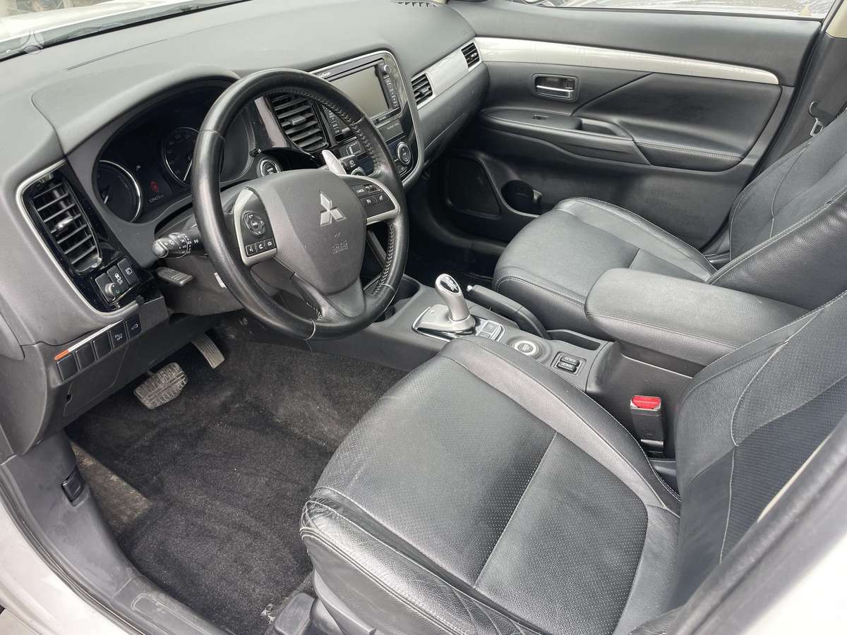 Mitsubishi Outlander 2014 — фото 10