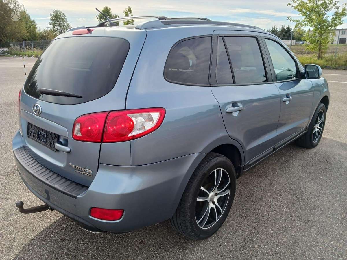 Hyundai Santa 2009 — салон