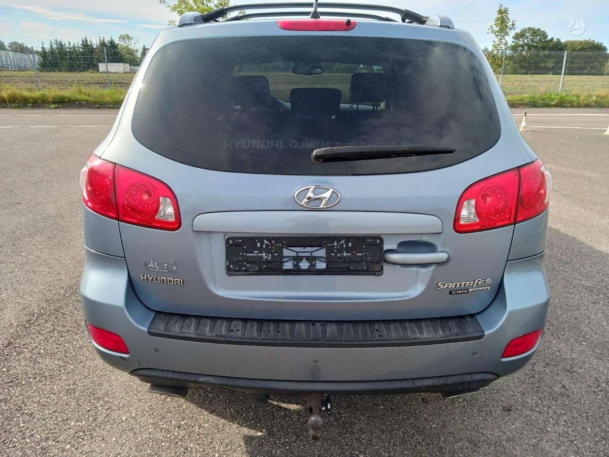 Hyundai Santa 2009 — двигун 2199 cm³, 155 HP (114kW)