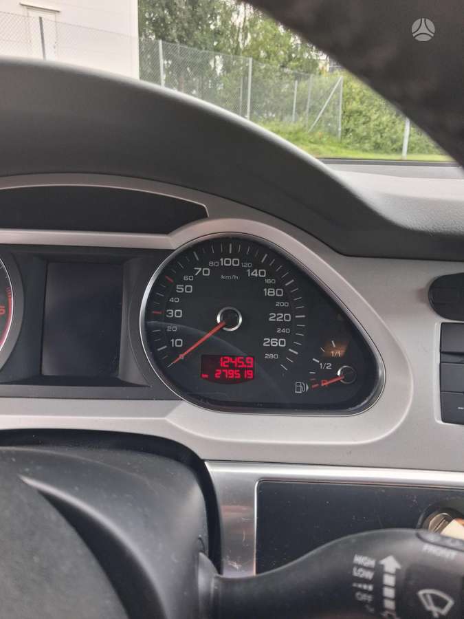 Audi A6 2010 — photo 6
