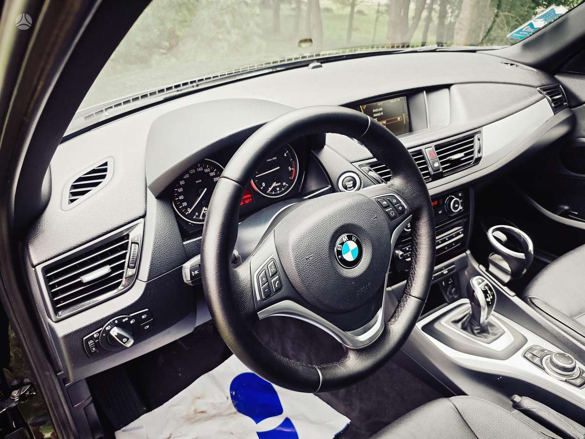 BMW X1 2014 — фото 14