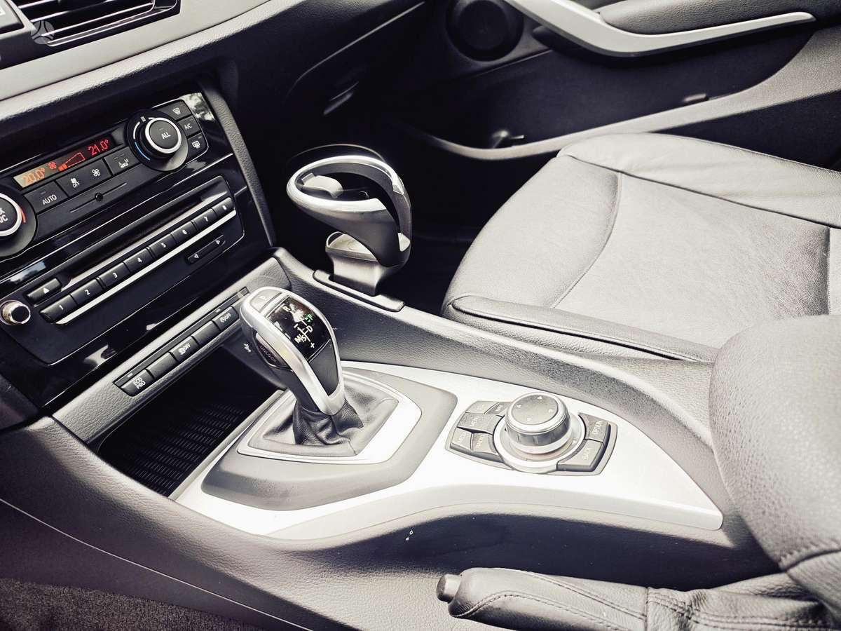 BMW X1 2014 — фото 15