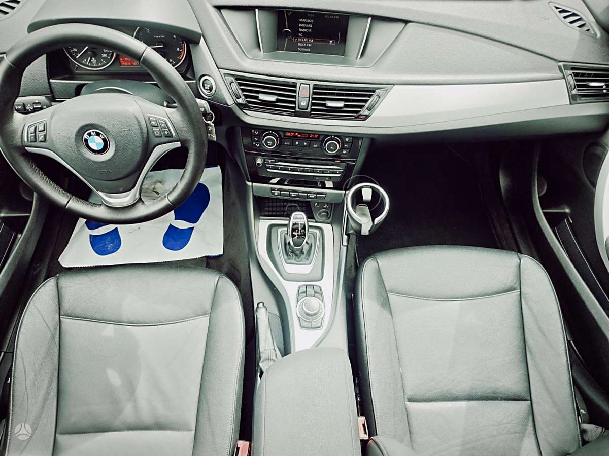BMW X1 2014 — фото 19