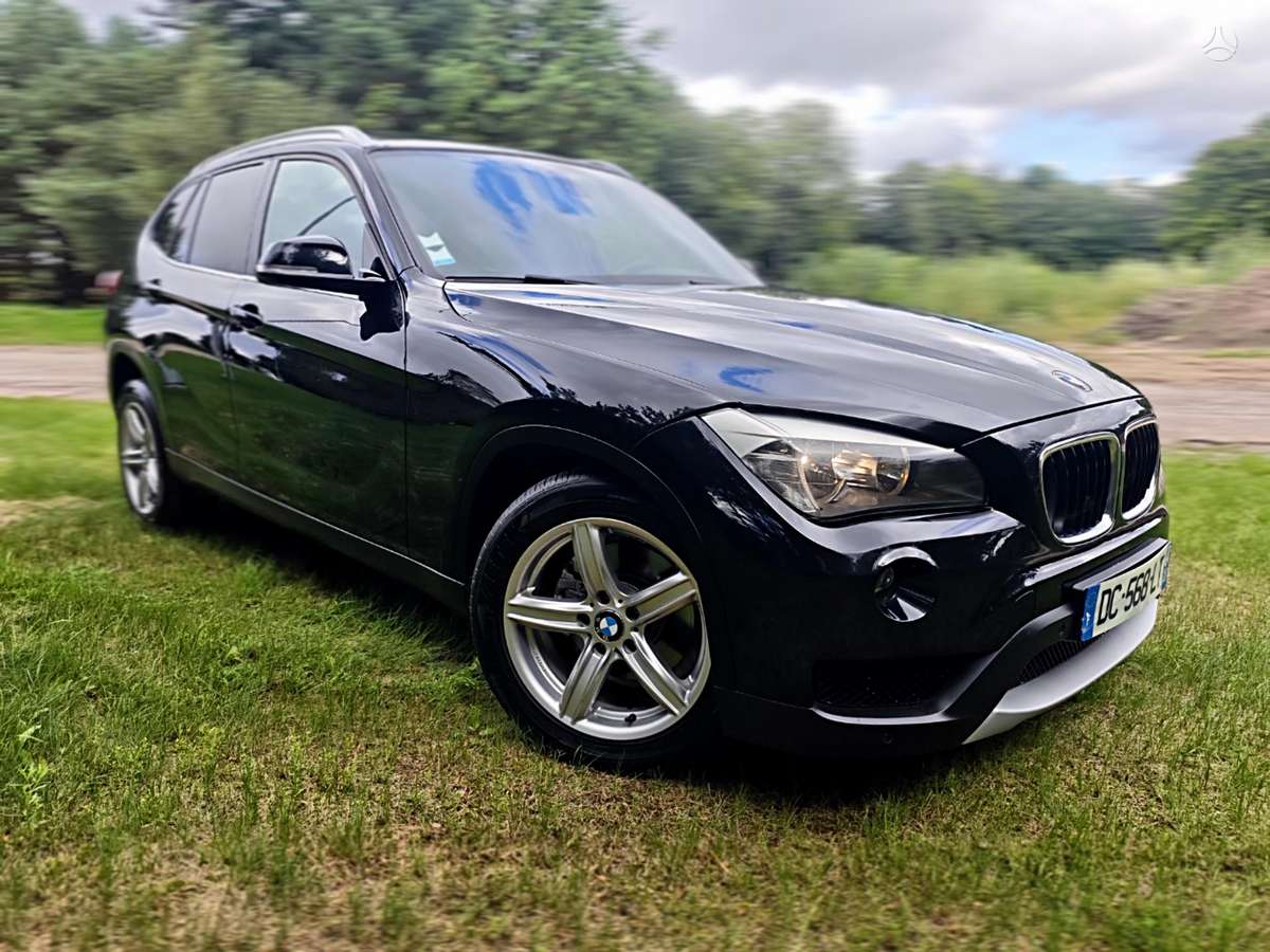 BMW X1 2014 — вигляд ззаду