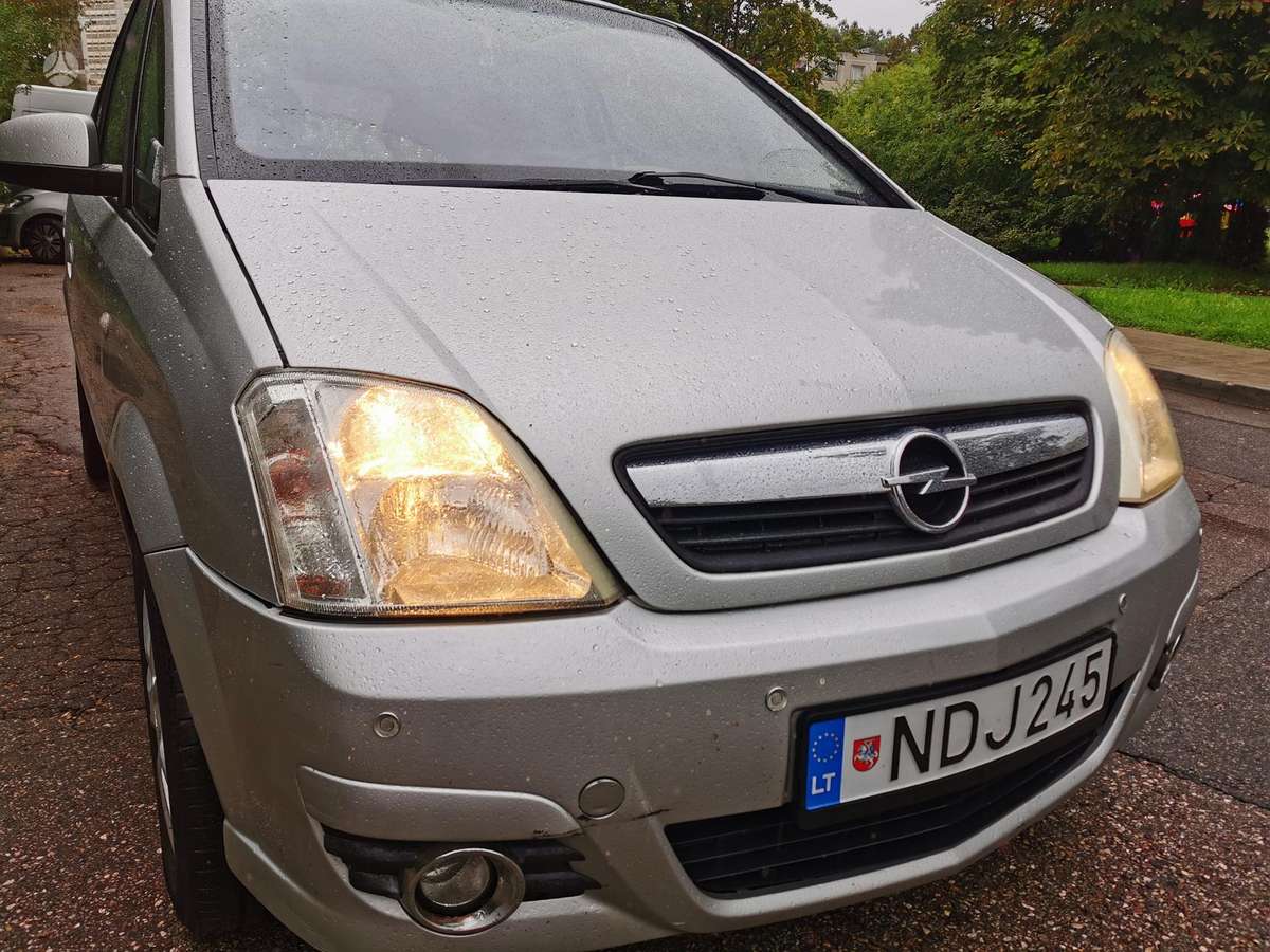 Opel Meriva 2009 — photo 10