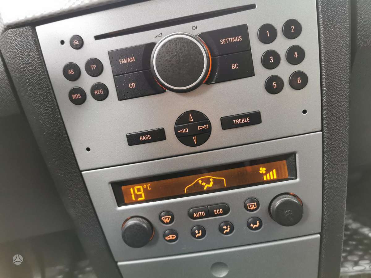 Opel Meriva 2009 — photo 20