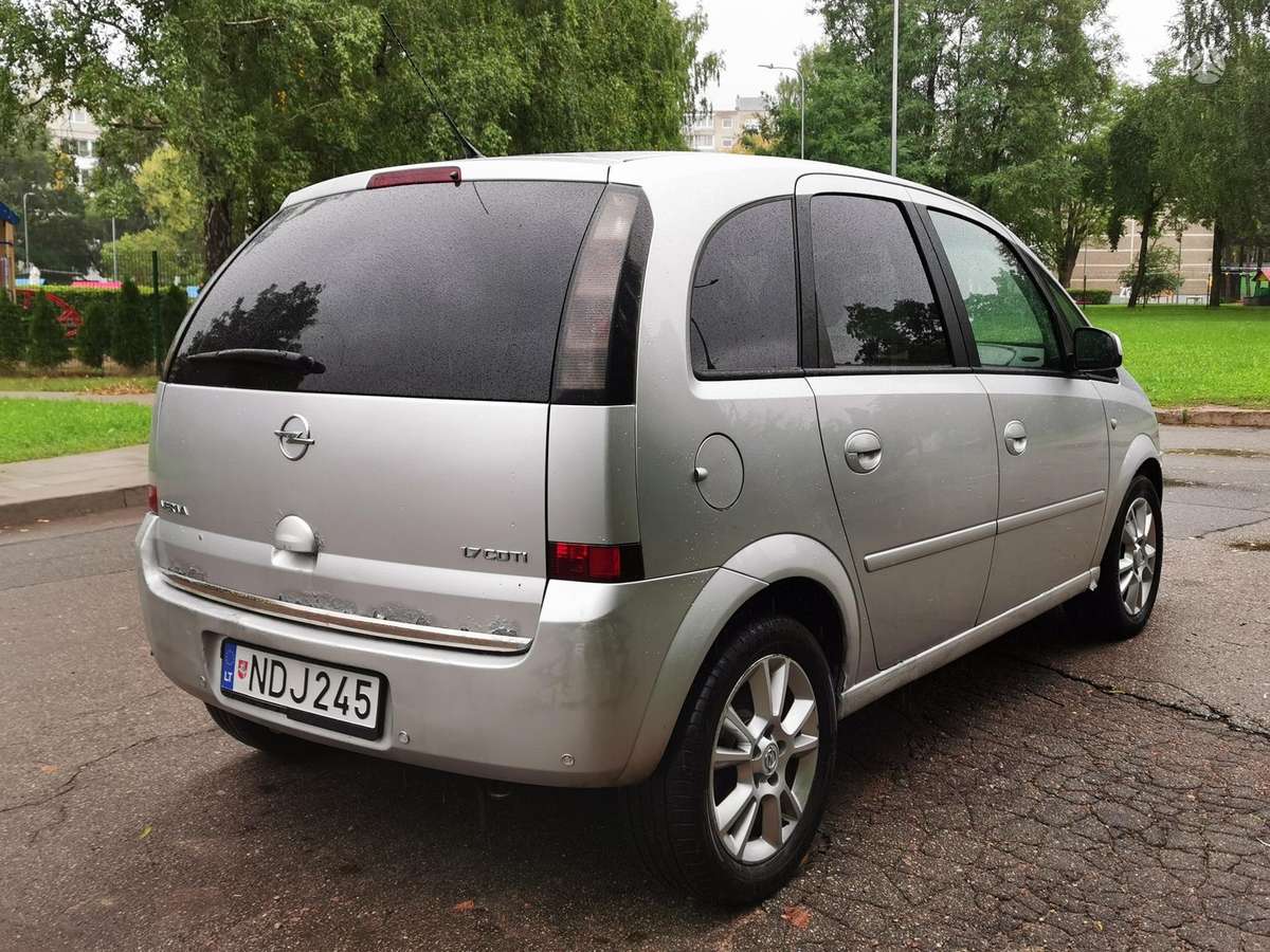 Opel Meriva 2009 — engine 1686 cm³, 101 HP (74kW)