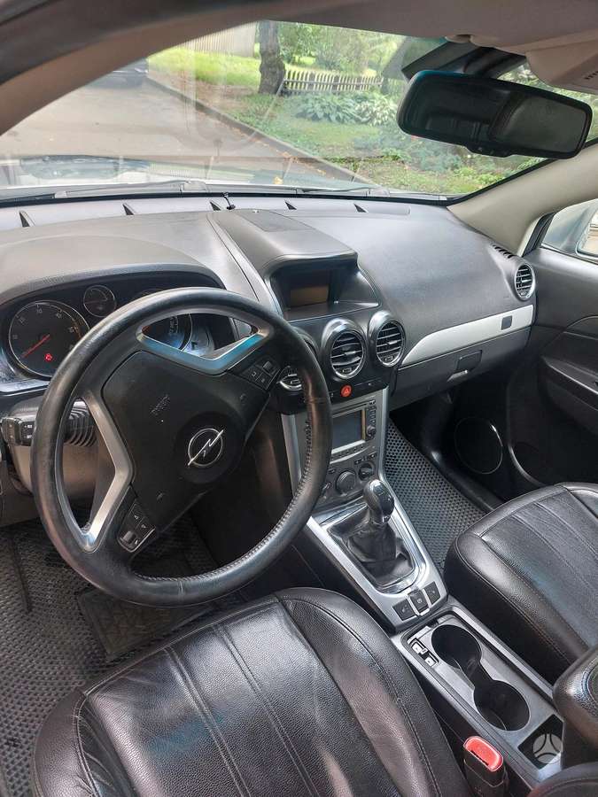 Opel Antara 2012 — photo 9
