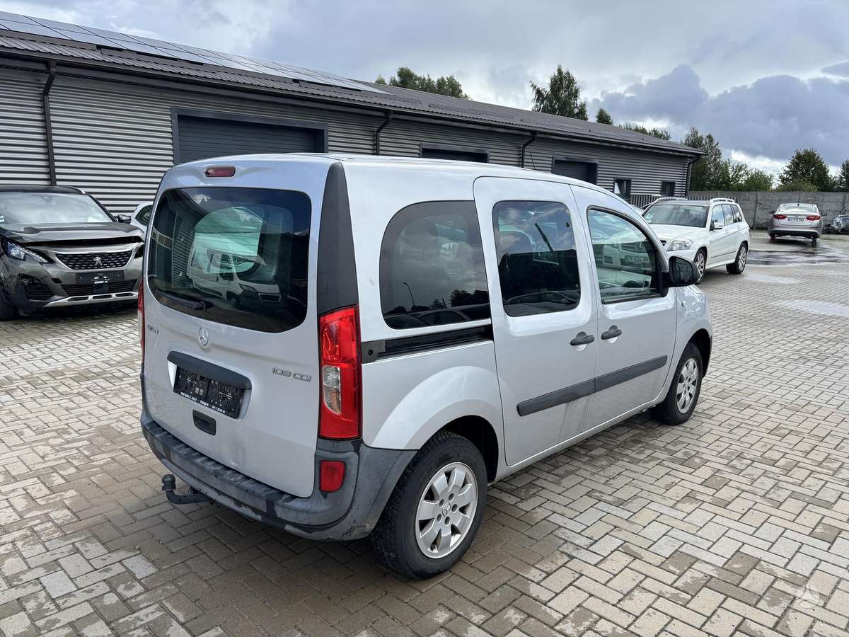 Mercedes-Benz Citan 2013 — engine 1461 cm³, 110 HP (81kW)