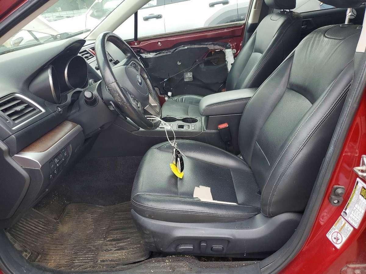 Subaru Outback 2015 — photo 12