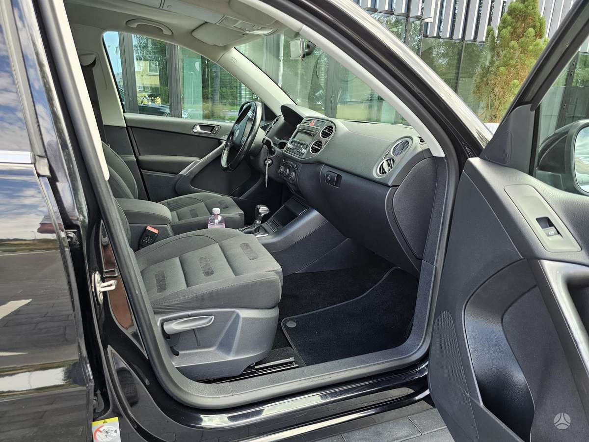 Volkswagen Tiguan 2009 — photo 14