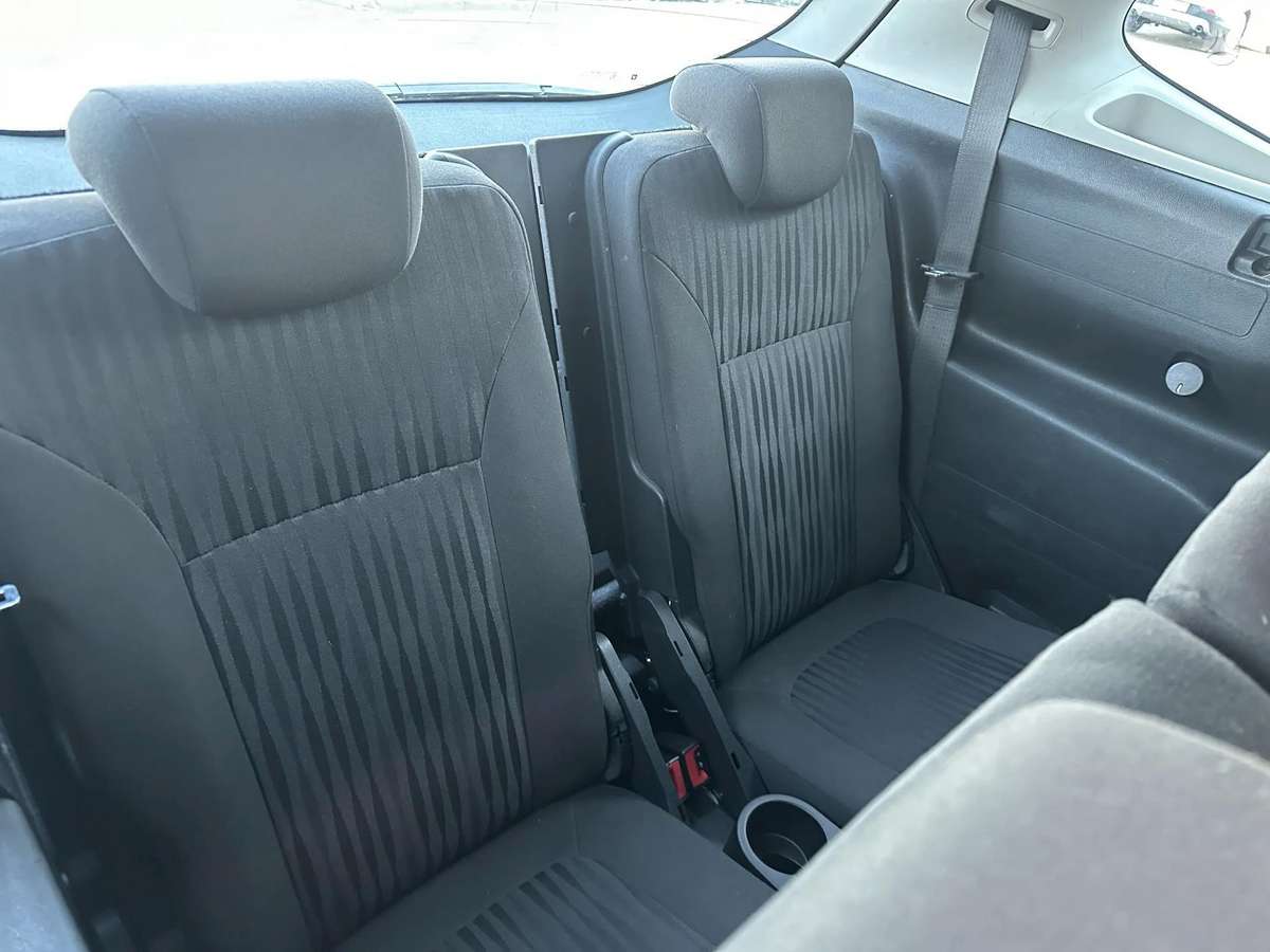 Opel Zafira 2015 — photo 11