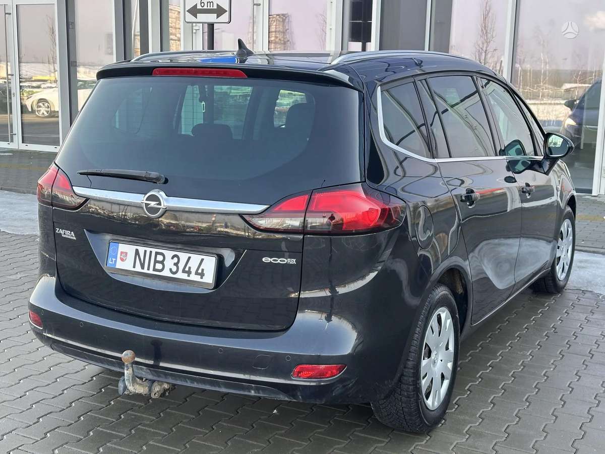 Opel Zafira 2015 — photo 6