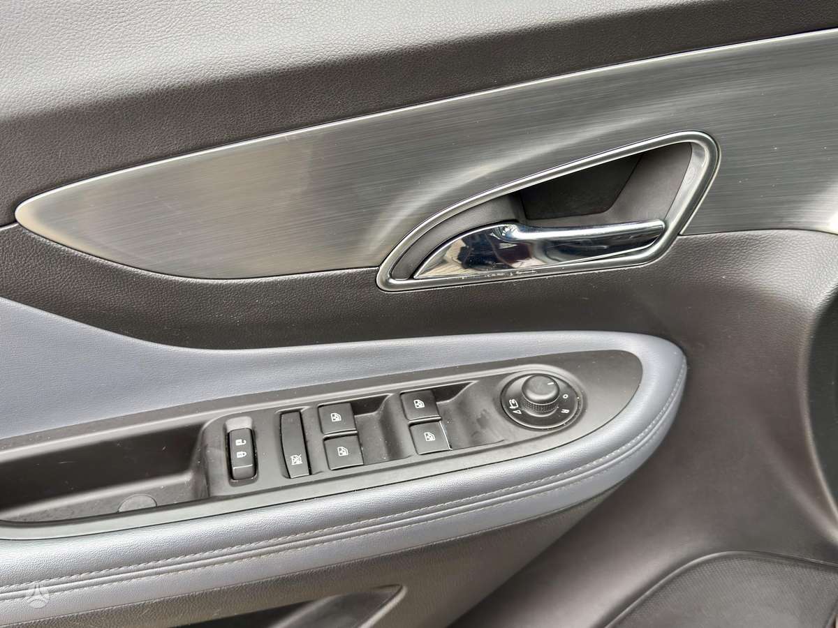 Opel Mokka 2015 — photo 22