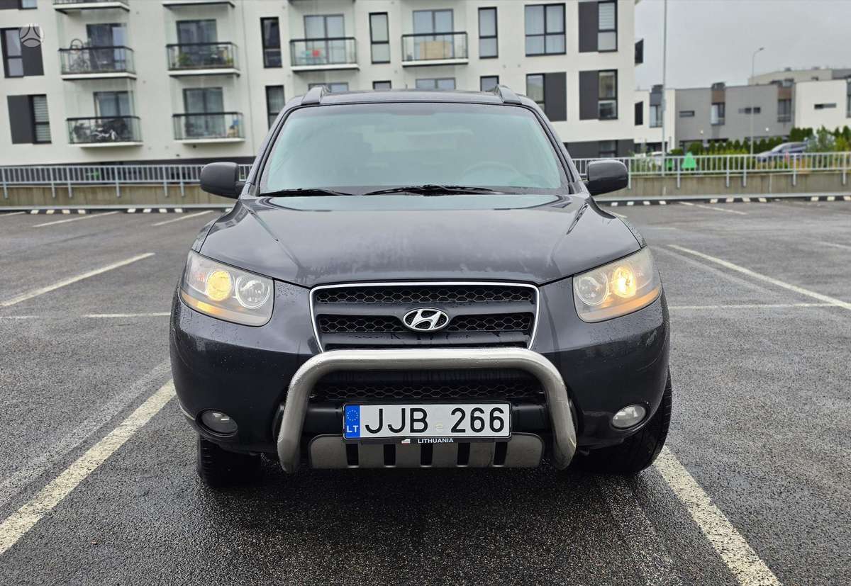 Hyundai Santa 2008 — вигляд ззаду