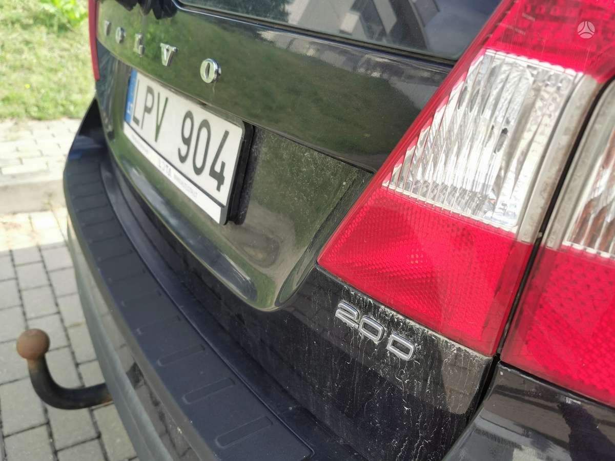 Volvo V70 2009 — photo 15