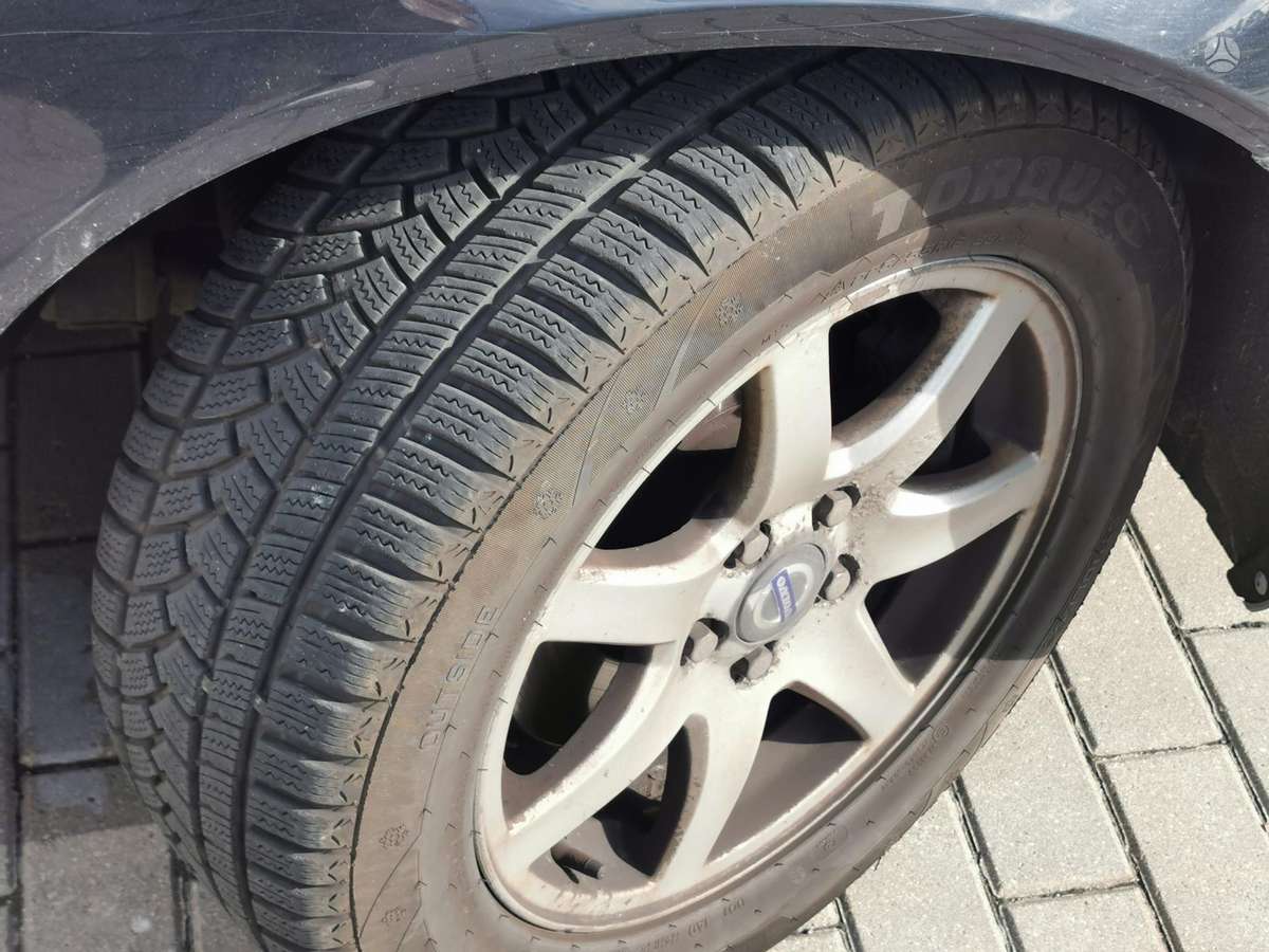 Volvo V70 2009 — photo 18