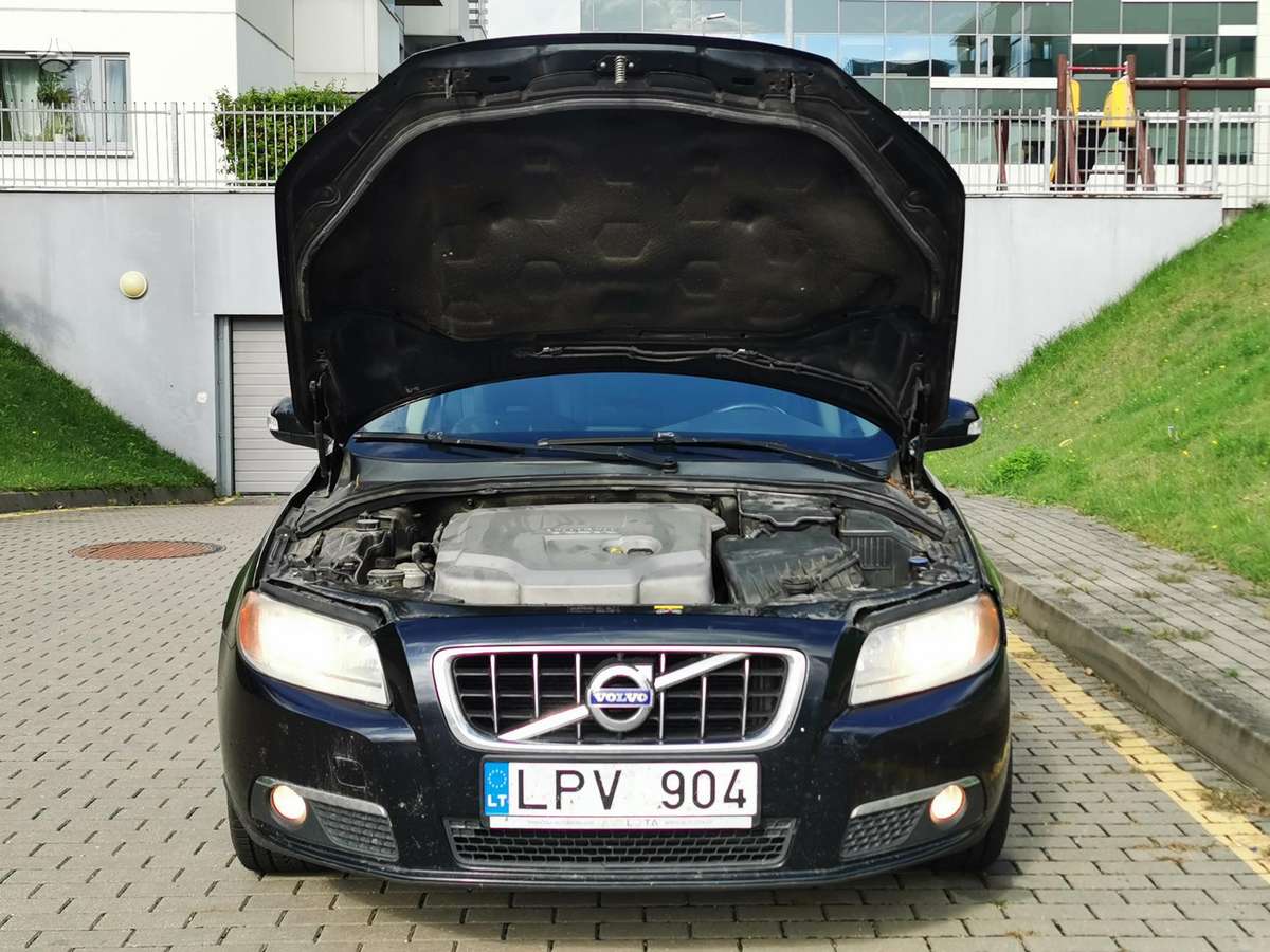Volvo V70 2009 — photo 19