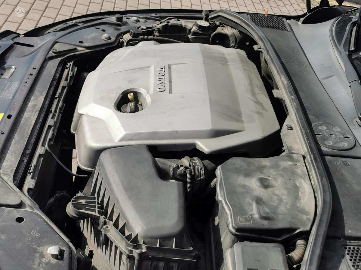 Volvo V70 2009 — photo 20