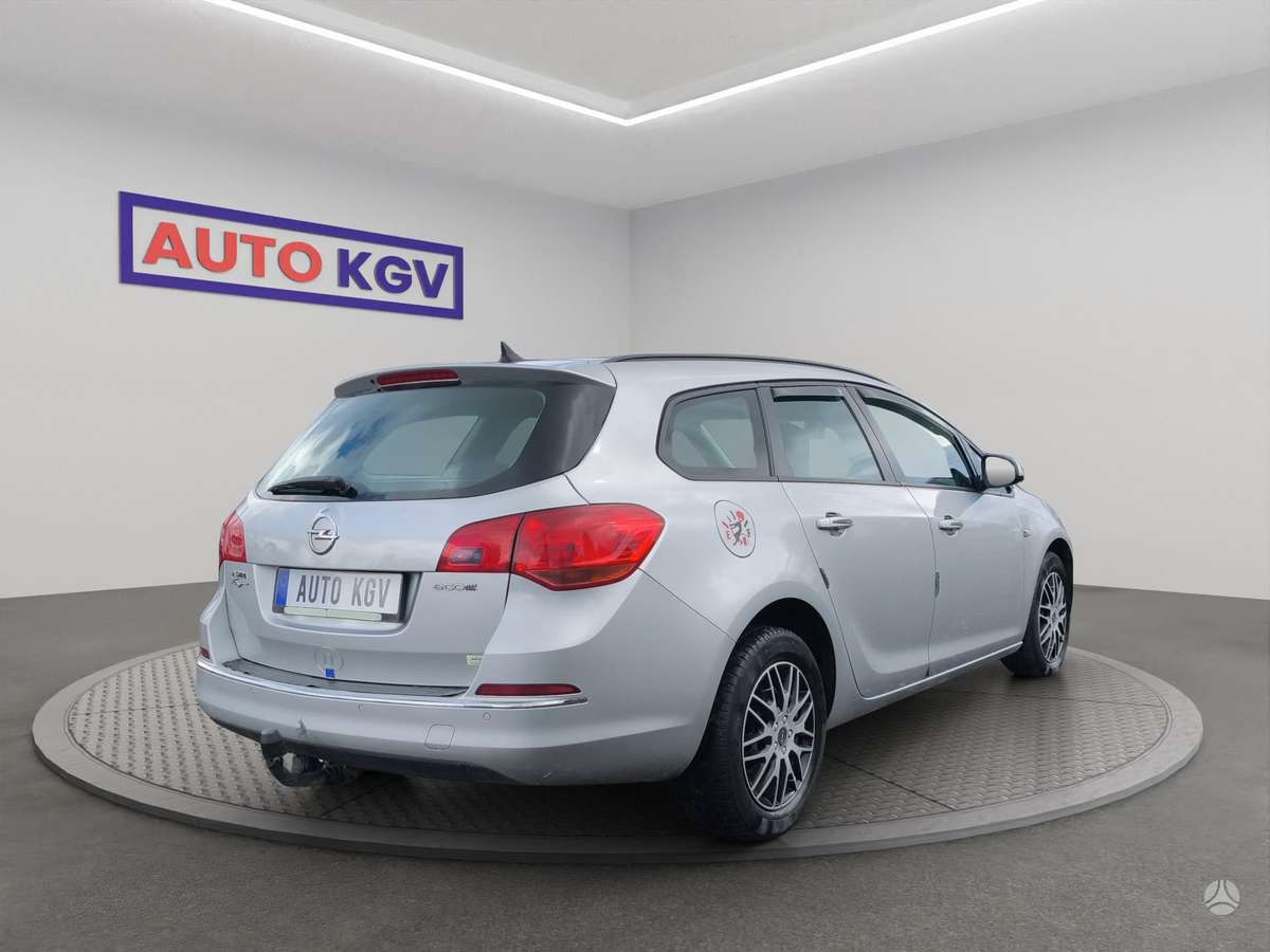 Opel Astra 2015 — photo 5