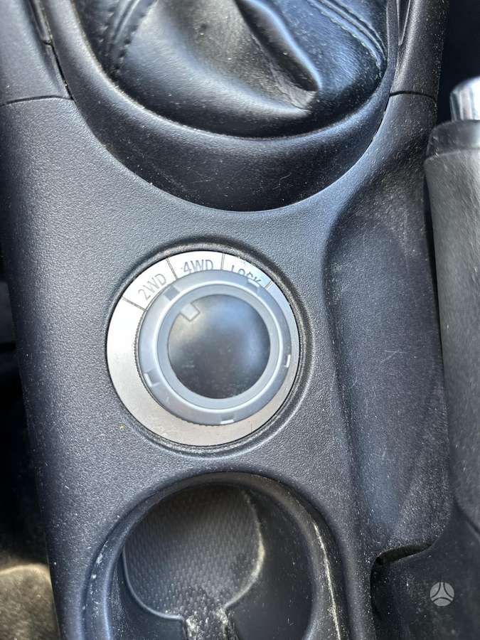 Citroen C-Crosser 2008 — photo 12