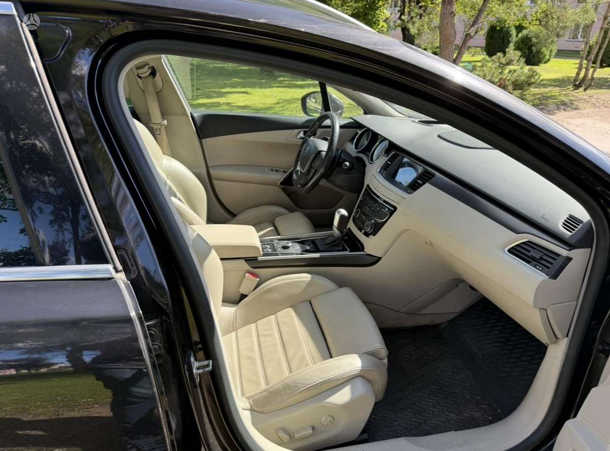 Peugeot 508 2013 — photo 17