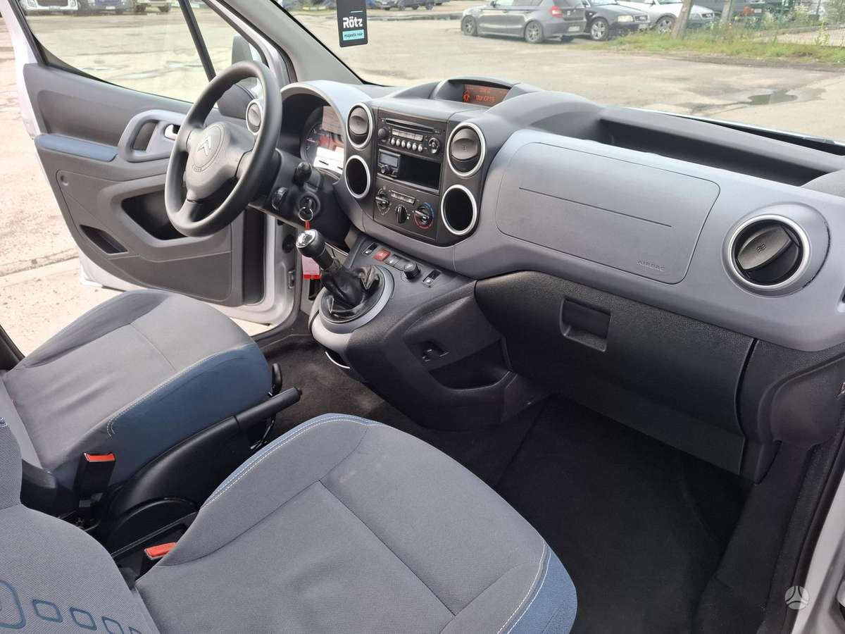 Citroen Berlingo 2011 — photo 10