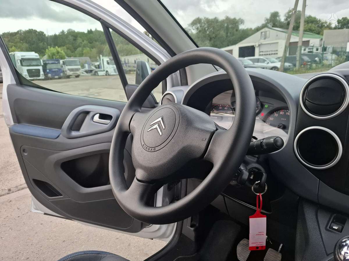 Citroen Berlingo 2011 — photo 11