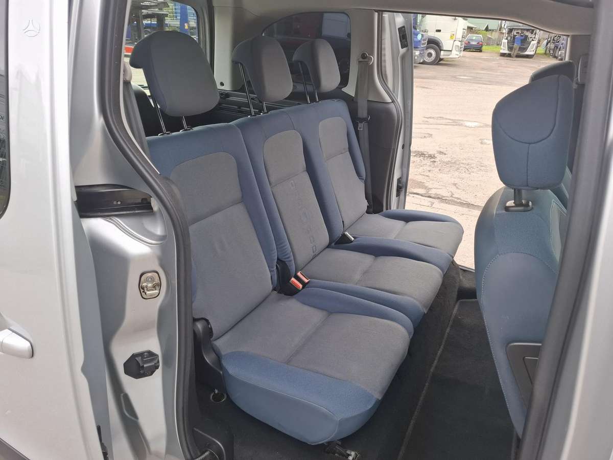 Citroen Berlingo 2011 — photo 15