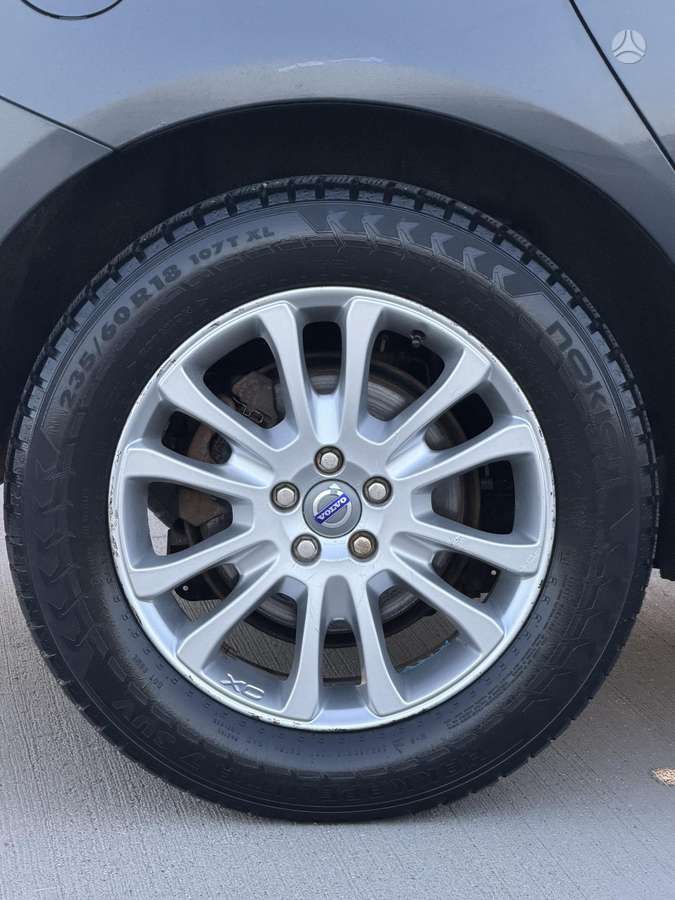 Volvo XC60 2011 — photo 10