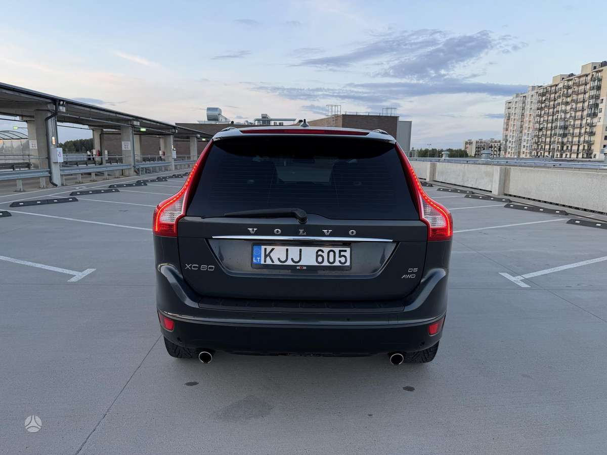 Volvo XC60 2011 — photo 12